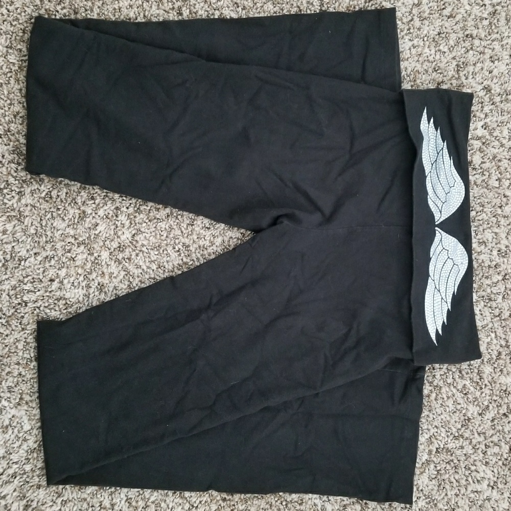 VS yoga pants